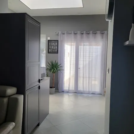 Loeli's House